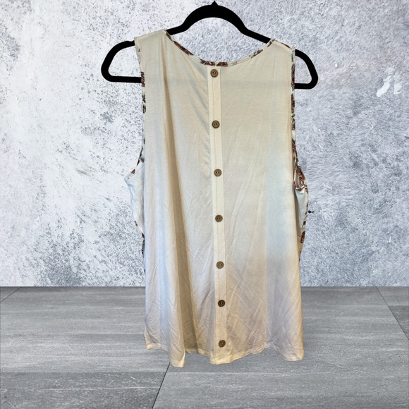 Fortune + Ivy Sleeveless Top with Back Buttons NWOT - Picture 2 of 5